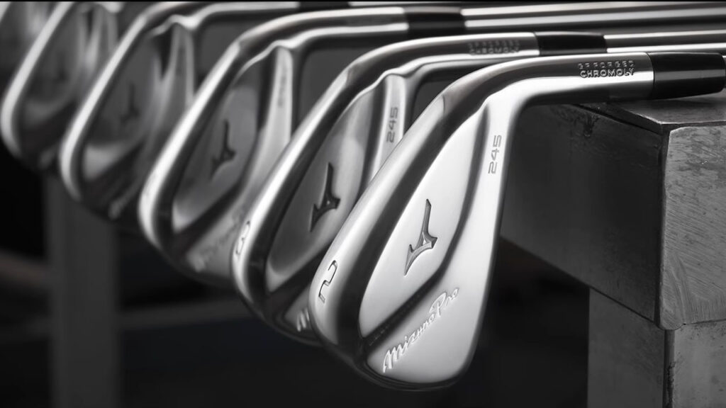 Mizuno Pro 245